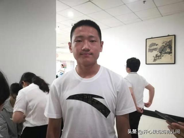 幼儿园到底要不要学知识？清华大学15岁最小新生的经历，给你答案