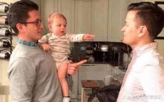 双胞胎兄弟娶了双胞胎姐妹, 婴儿出生时, 让人有些尴尬了