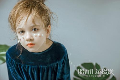 影响宝宝腿型的坐姿、鞋子、学步车