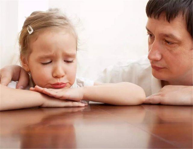 孩子一遇挫折就大哭？锻炼“心理韧性”，孩子才有“反弹力”