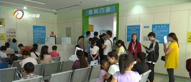 “电子保姆”虽省事  孩子使用要适度