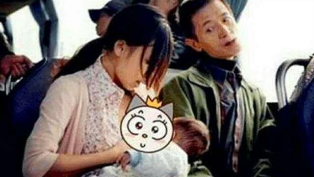宝妈公车上给孩子喂奶，被旁人指责&quot;不要脸&quot;，反击的话让人夸赞