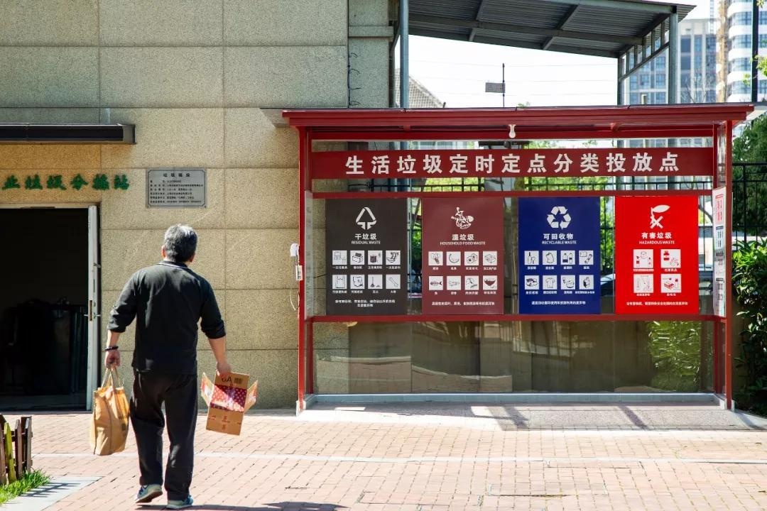 日本幼儿园有多“绝情”？3岁小孩穿衣做针线活，4℃的天还要裸跑