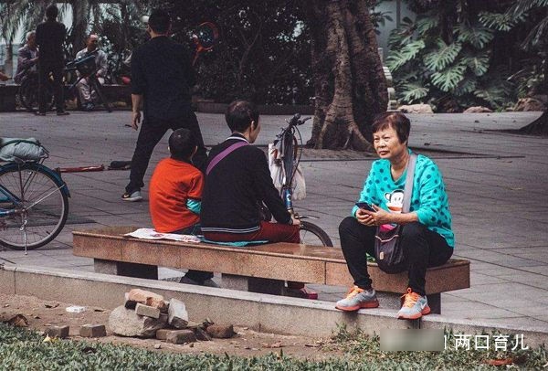 为什么说姥姥带大的孩子更聪明？不得不承认，这3大好处没人替代
