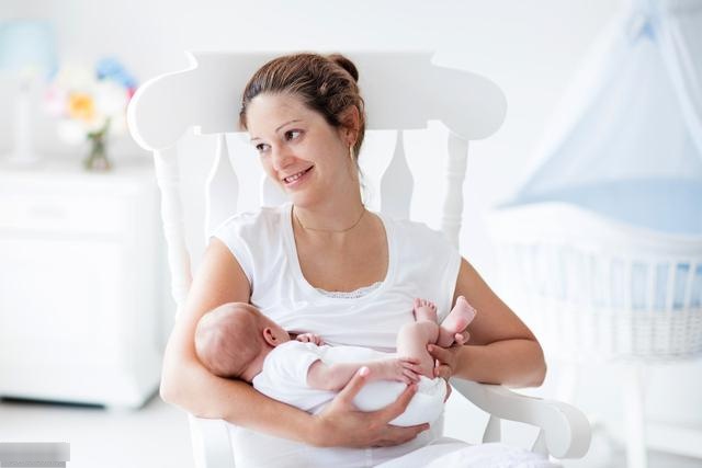 我的宝宝是母乳喂养，为什么还总是出现消化不良？