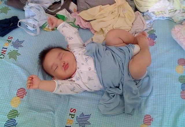 新生儿的3个小秘密，多数妈妈感到好奇，这次一一帮你解惑