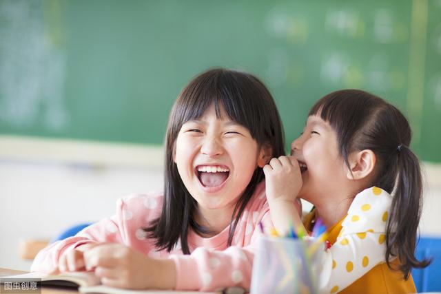 孩子爱自言自语，和空气说话？他的&quot;内部语言&quot;，父母可别误会了
