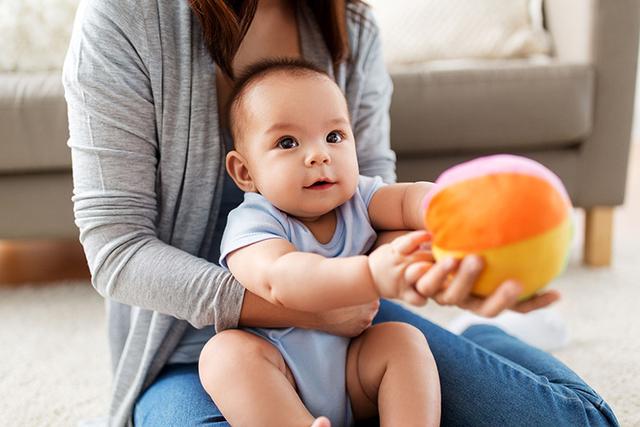 孩子小就可以没规矩？教孩子守规矩，未来才能融入团体