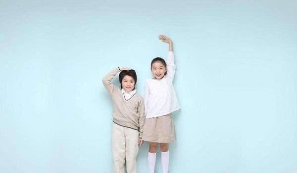 孩子身高受父母遗传有多大？怎么从小尽可能帮孩子增高？