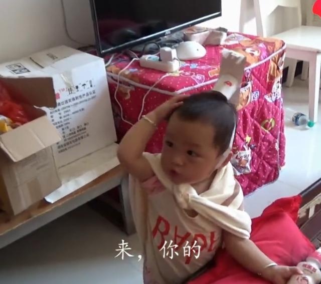 姐姐在家待产，看到小姨这么带外甥女，网友：姐夫很开心吧