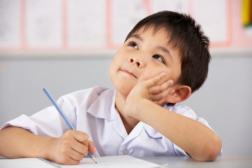 给小一妈妈的建议：教室里有黑洞，开学文具用品请这样准备
