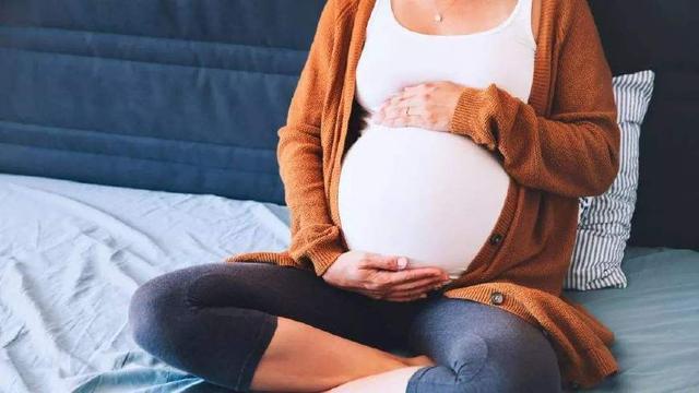 女人一生最多能生几个孩子？这位妈妈创下最高纪录，看完长见识了