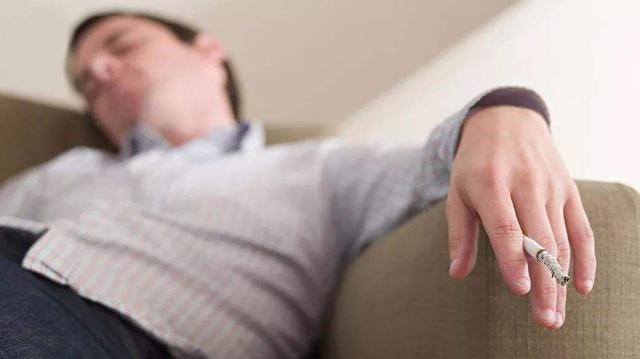 孕检胎儿畸形，检查结果出来，宝爸责怪自己：早知道不那样做了