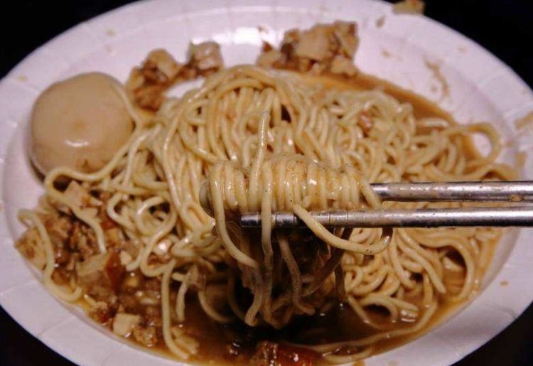 怀孕以后，有三种食品孕妈多吃会影响睡眠，还会损害宝宝发育