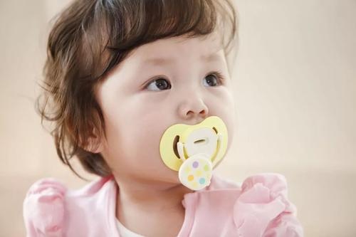 什么时候给宝宝断奶最适合？集中在这个时间段内