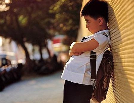 “妈妈，我不想上学”，这位妈妈的做法，影响孩子的一生