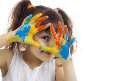 小孩能看见大人看不到的东西？拒绝迷信，听听科学家怎么说