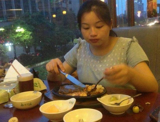 为了避免出现新生儿黄疸，孕妇要少吃3种食物，别忽视了