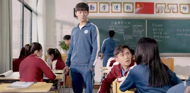 《我只喜欢你》言默感冒了怎么办？有乔一牌感冒灵啊！