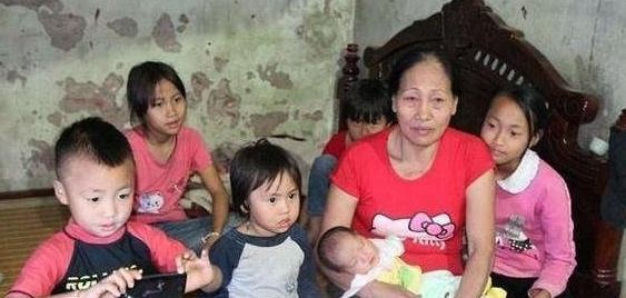 她今年29岁9年里生了6个孩子，现在又怀孕了，还要生