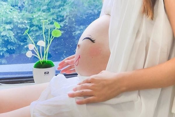 在胎宝猛长的时候，孕妈会有感觉吗？孕妈们又该如何调整饮食呢？