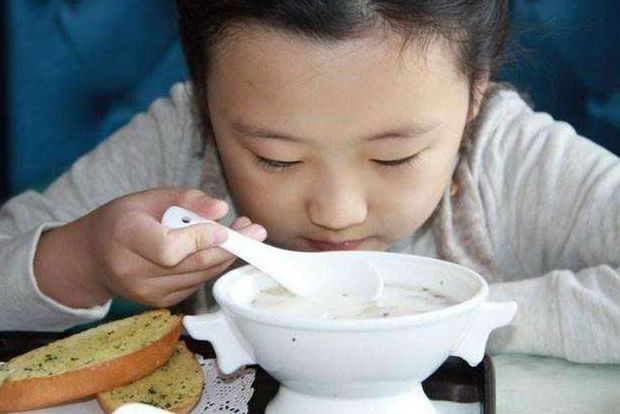 孩子5岁出现性早熟，竟是吃了这些东西，很多父母会中招