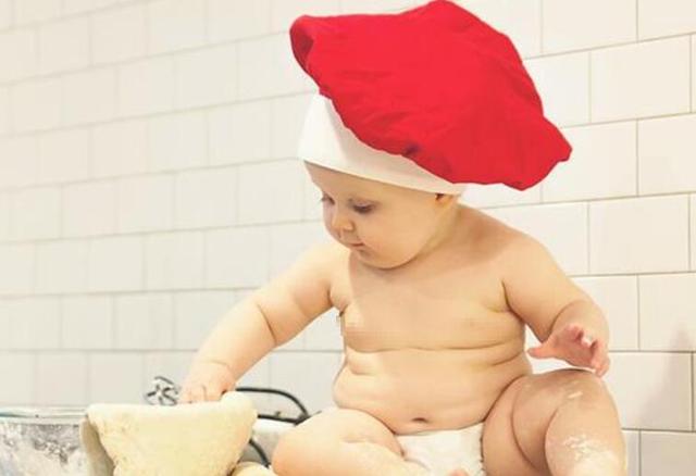 为什么吃奶粉的孩子比吃母乳的孩子长的胖？你还坚持母乳喂养吗？