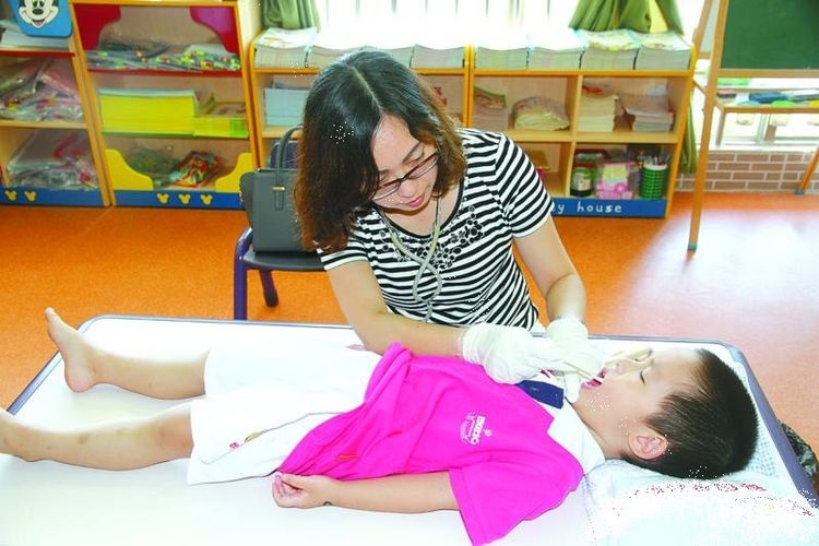 孩子上幼儿园容易生病，家长别不信邪，3点原因很难避免！