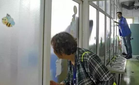 各位家长：孩子要上幼儿园了，入园前的全攻略请收好
