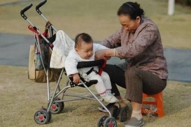 照顾宝宝时，若婆婆有这3个行为，很多宝妈会厌烦