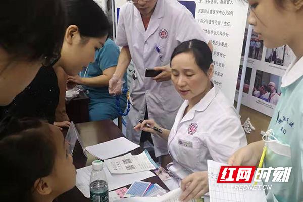 暑假过去孩子没有长高？专家提醒：应当心患上矮小症