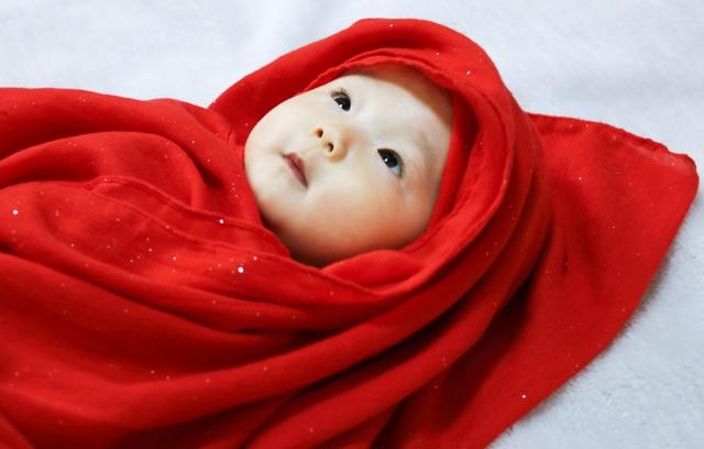 孩子耳朵边的小孔为很有来头！家长不要随意挤，否则肯定会后悔
