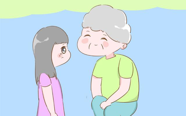“雪糕过期了，吃完会拉肚子的！”奶奶的话，却惹怒了邻桌客人