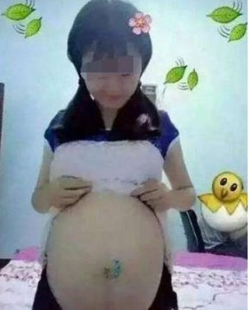 14岁女孩产下男婴, 医生恭喜都说不出来, 过早生孩子的3大危害!