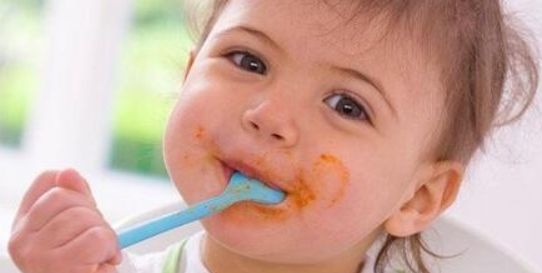 孩子哭闹着要雪糕，发生了这件事我后悔不已，孩子不能轻易惯