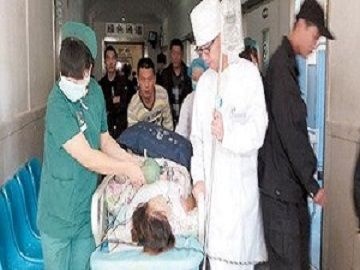 女子产检怀连体婴儿拒绝引产，孩子出生后，全家人乐开了花