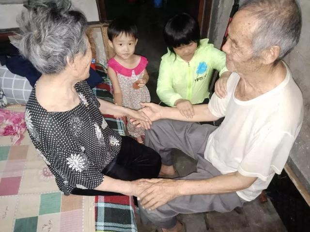 别人家的孩子，懂事得未免“过分”了