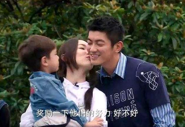 父母在孩子面前秀恩爱，会对孩子产生这3方面的影响，别忽视