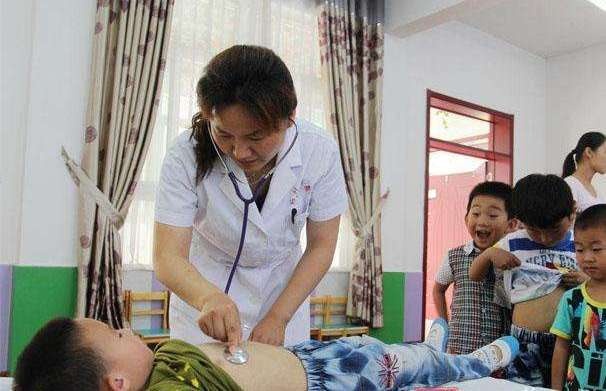 孩子身材瘦弱、不长个？这4个明显信号，是在提醒家长：该补锌了