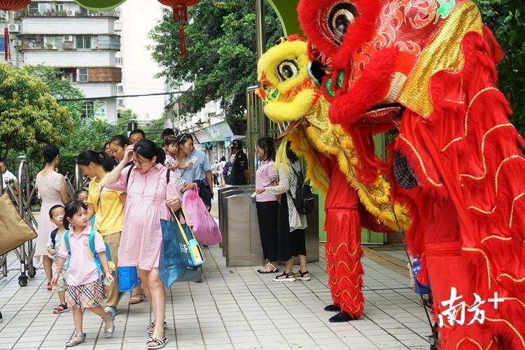 开学哭闹，分离焦虑？这份指南专治幼儿“开学综合症”