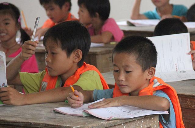 孩子上幼儿园后，该开始给孩子灌输这4个思想了，以防小学管不了