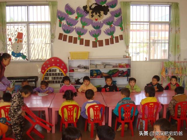 “妈妈别走我怕”，宝妈怀疑老师打孩子找老师理论，反给老师道歉