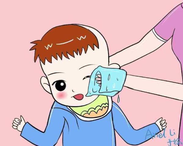 妈妈给宝宝洗澡经常按搓这四个地方，孩子能长得更健康