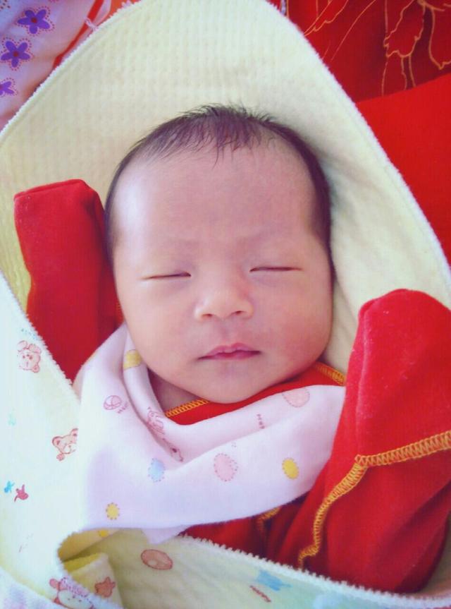 女儿生得太好看，爸爸怀疑不是亲生，亲子鉴定后，全家都乱了