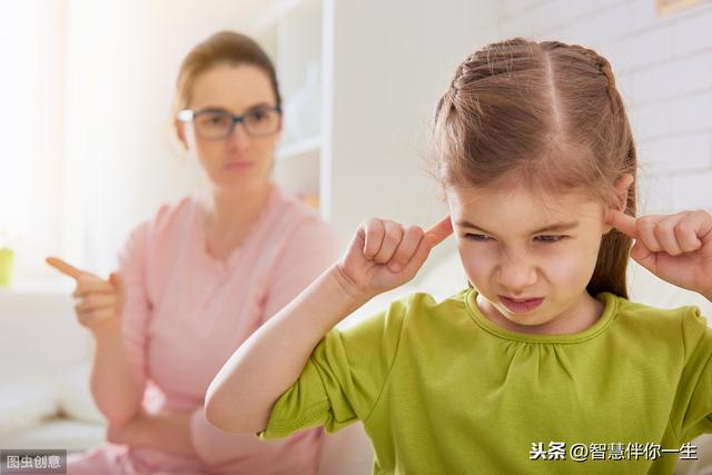 对于孩子的过分依恋行为，父母切不可听之任之