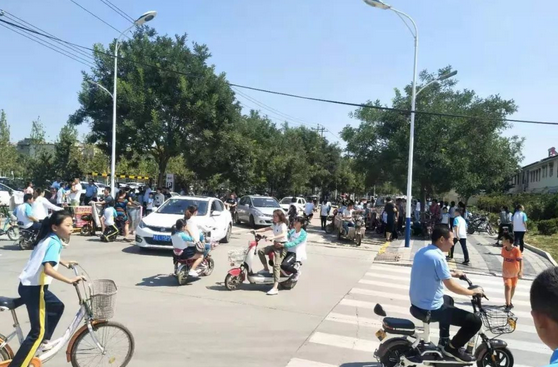 孩子入学季，爸妈揪心时，灵寿家长都还适应吗？