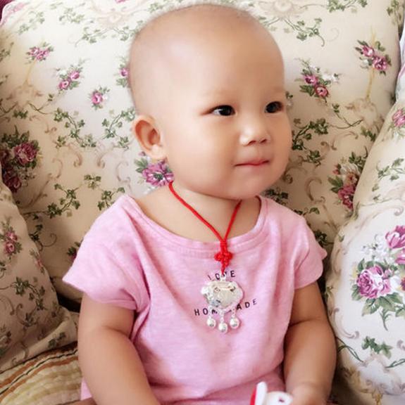 孩子刚上幼儿园却“丢了”金项链，奶奶让老师赔，结果孙子被劝退