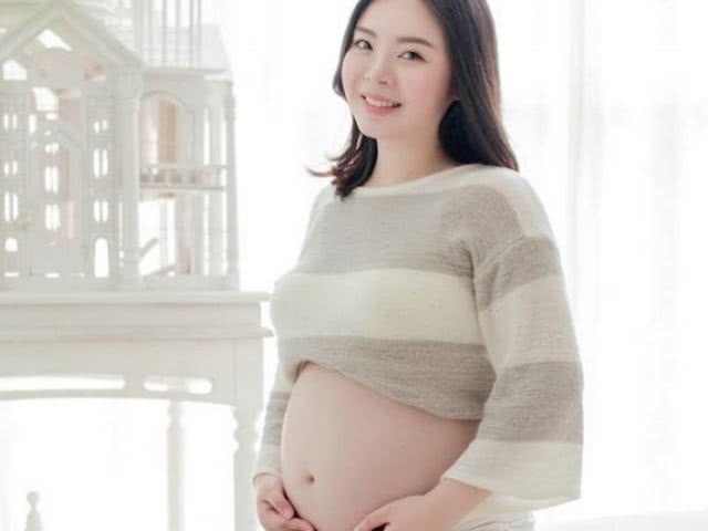 孕晚期孕妈上厕所要牢记“3不要”，以免胎儿缺氧，孕妈不要大意
