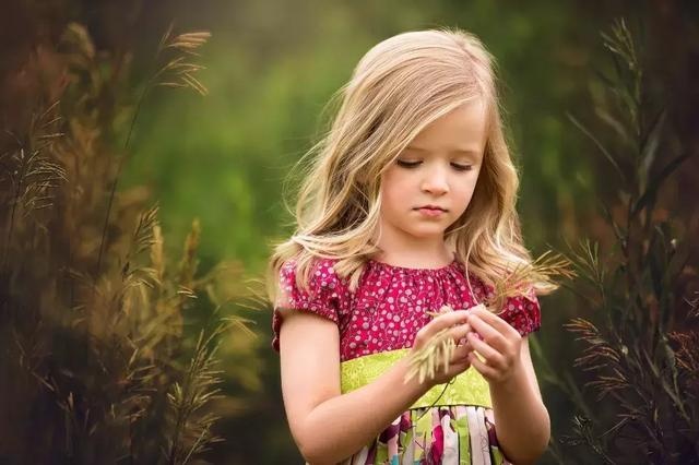 两面派孩子“戏精”上身？90%的妈妈都弄错了背后的原因
