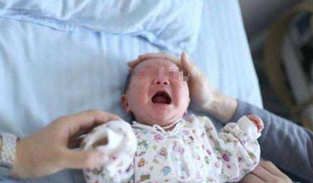 23岁产妇顺产第二天，半夜感觉下面有虫在爬，打开灯后狂喊救命